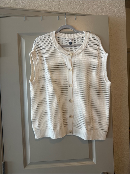 Universal Thread Sweaters - Universal Thread White Open-Knit Sleeveless Button Cardigan